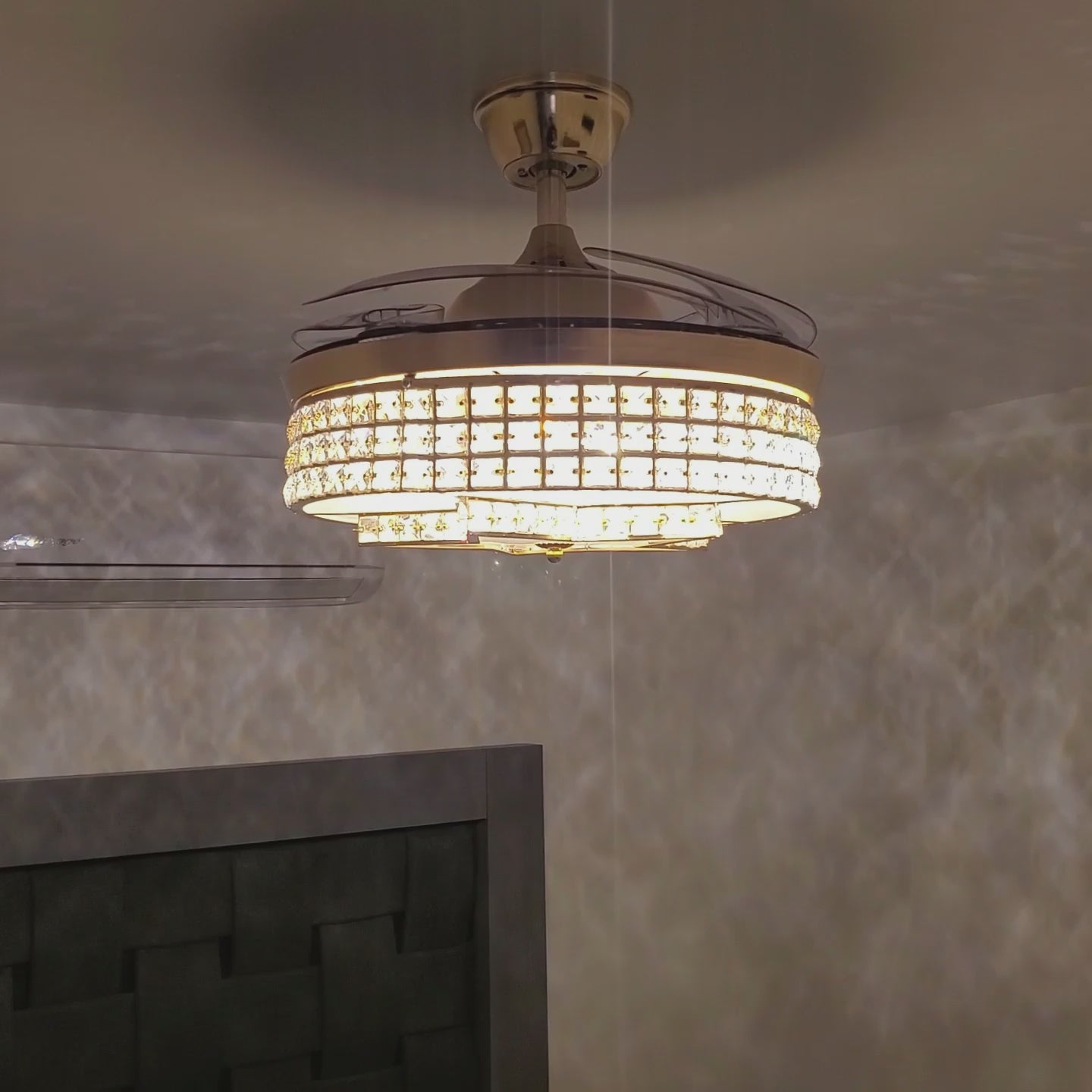 ceiling fan