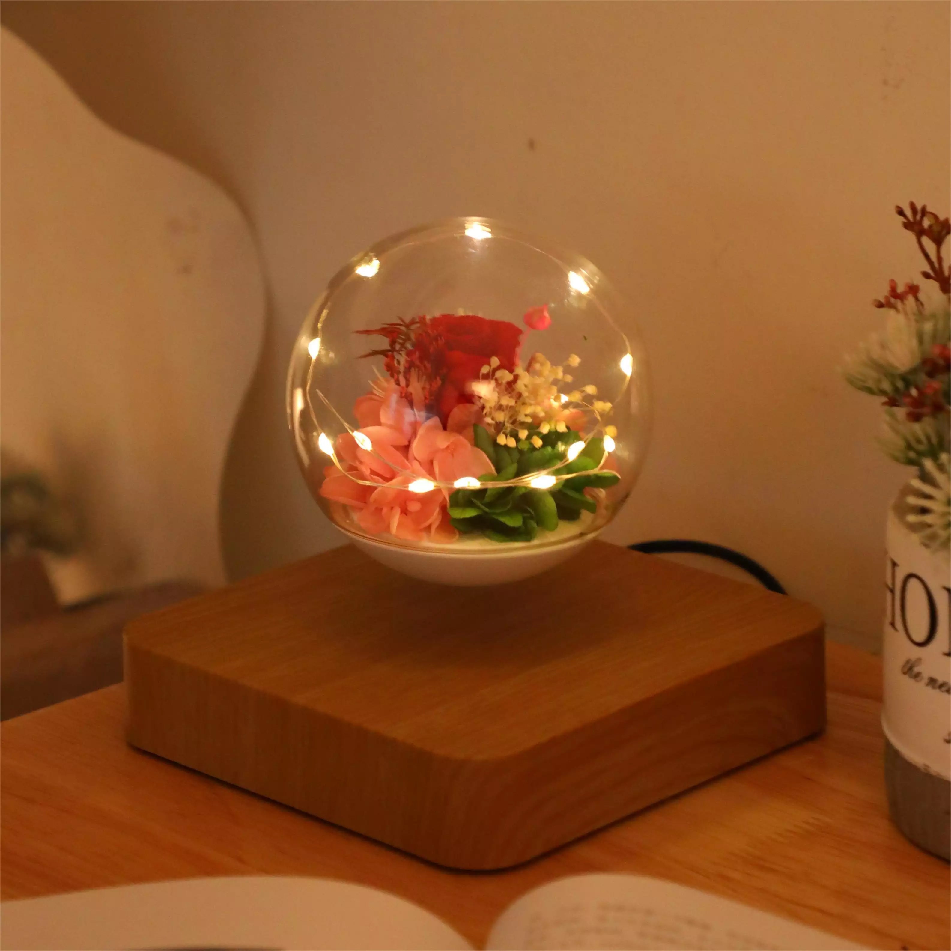 magnetic levitating lamp