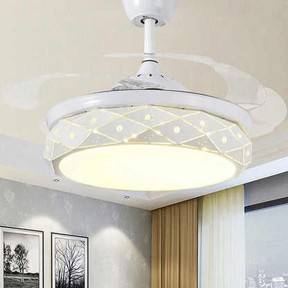 ceiling fan with retractable blades and light